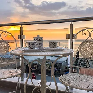 Siel Seaside Homes Apartment
